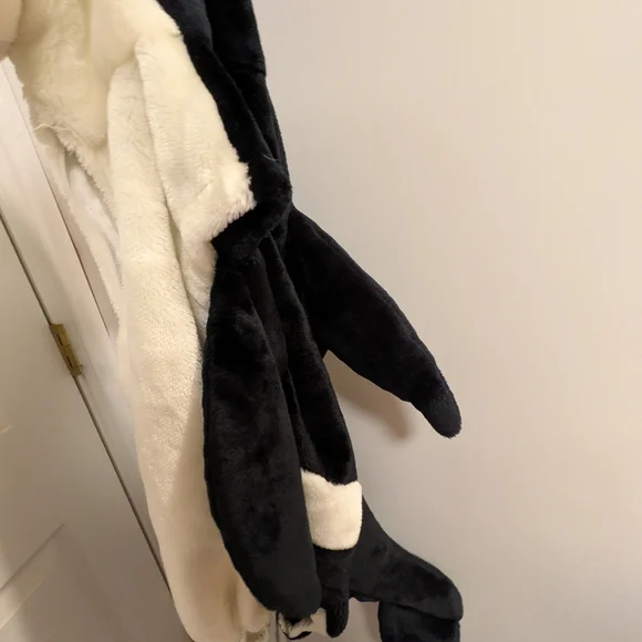 Black and White Orca Costume - Picture 4 of 7